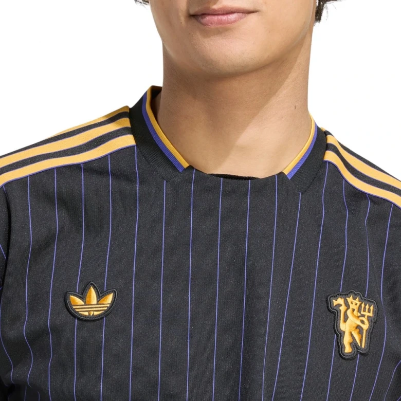 Футболка Adidas Manchester United Terrace Icons Jersey 2