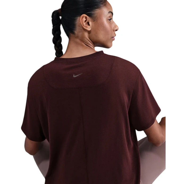 Футболка Nike One Relaxed 1