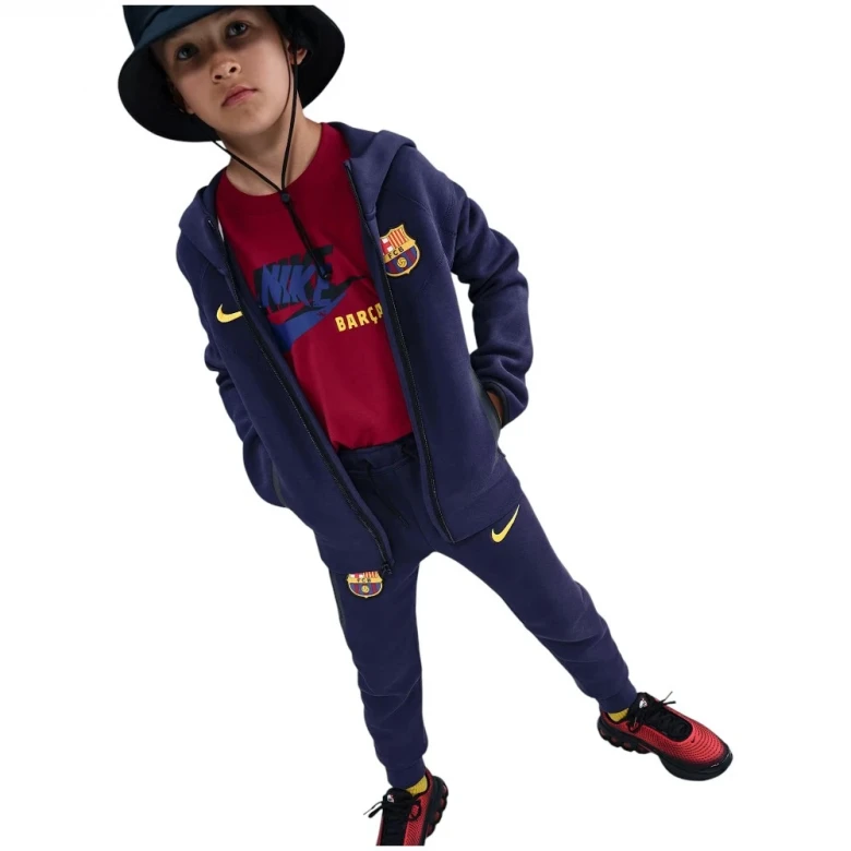 F.C. Barcelona Tech 3