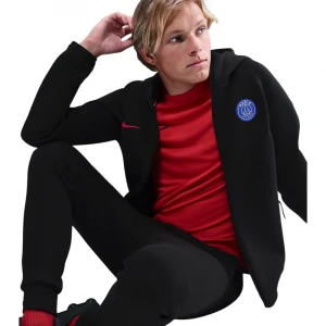 Paris Saint-Germain Tech Windrunner 2