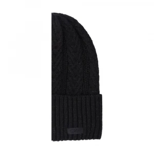 Woman Knitted Hat 1