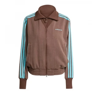 Tailored Tracksuit 4