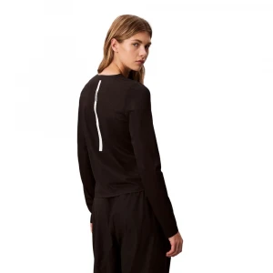 Performance Mesh Long Sleeve Gym 1