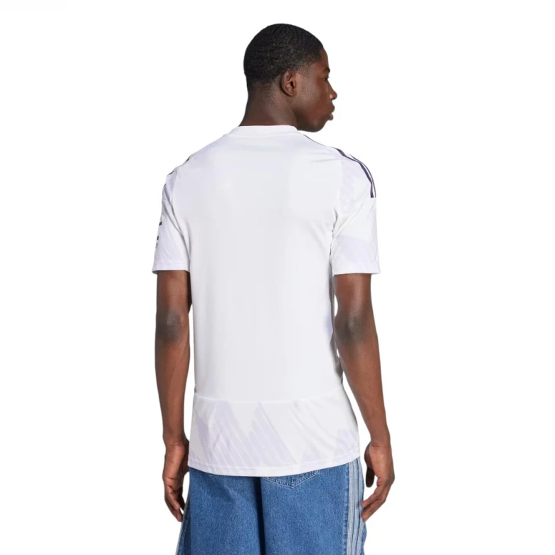 Manchester United 25/26 Away Jersey 1