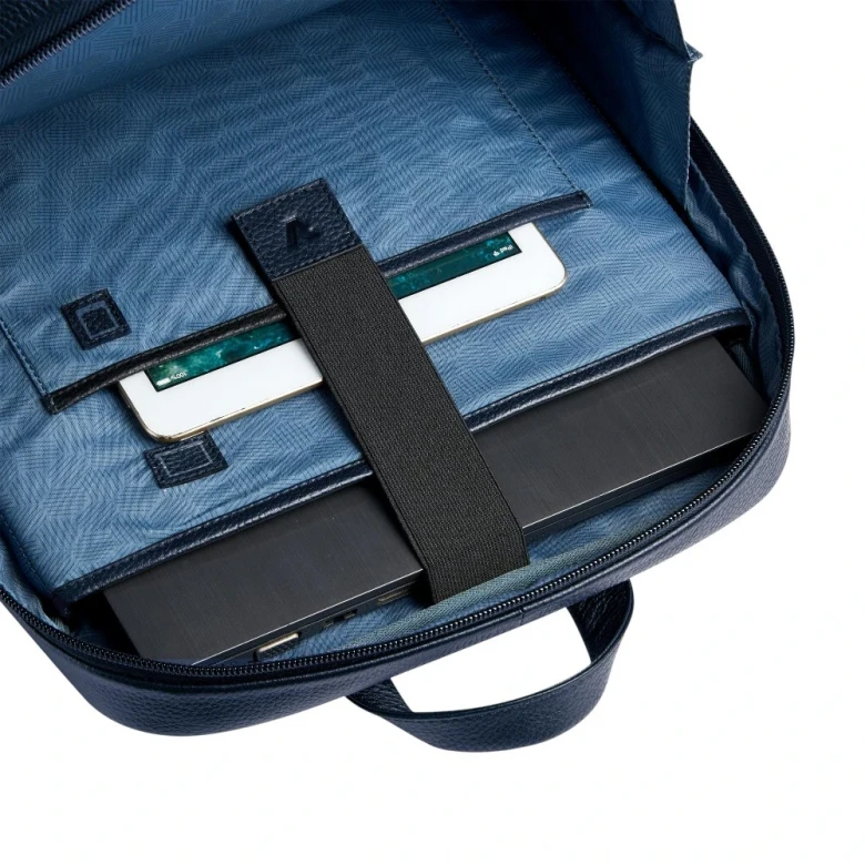 Alaska 15.6" Laptop Backpack 4