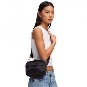 Essentials 2l Crossbody 0