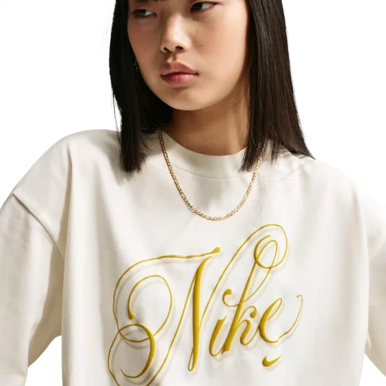 Sportswear Women's Oversized Short-Sleeve T-Shirt 2