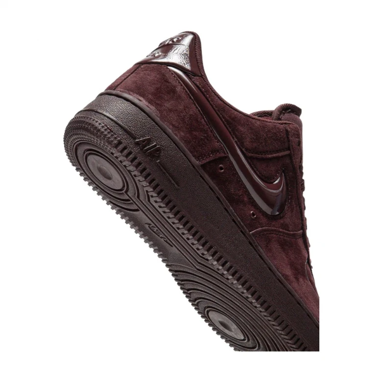 WMNS Air Force 1 '07 4