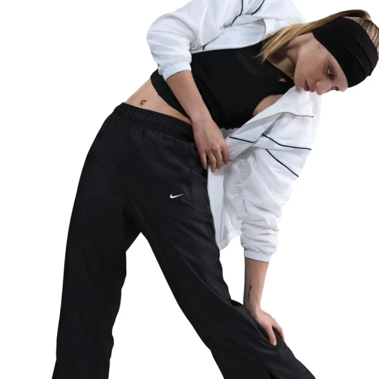 Sportswear Classic Mid-Rise Open-Hem Pants 5