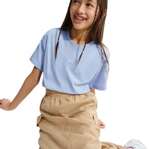 Sportswear Essential 1