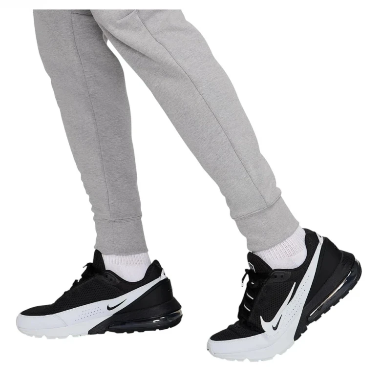 Sportswear Tech Essentials 7