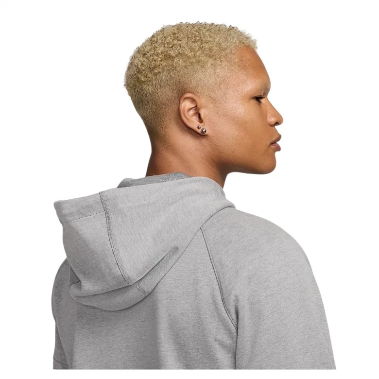 Sportswear Tech Essentials 7