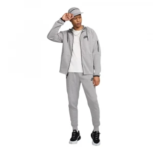 Sportswear Tech Essentials 6