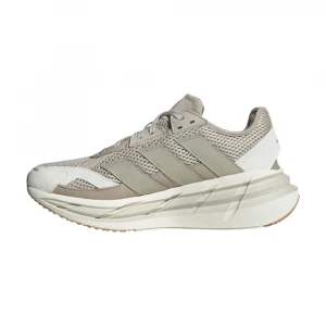 Adistar 3 Sportswear 4