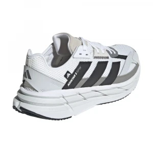 Adistar 3 Sportswear 0