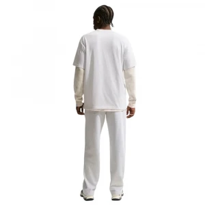 Sportswear Premium Essentials 4