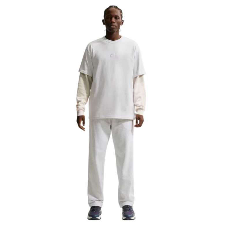 Sportswear Premium Essentials 3