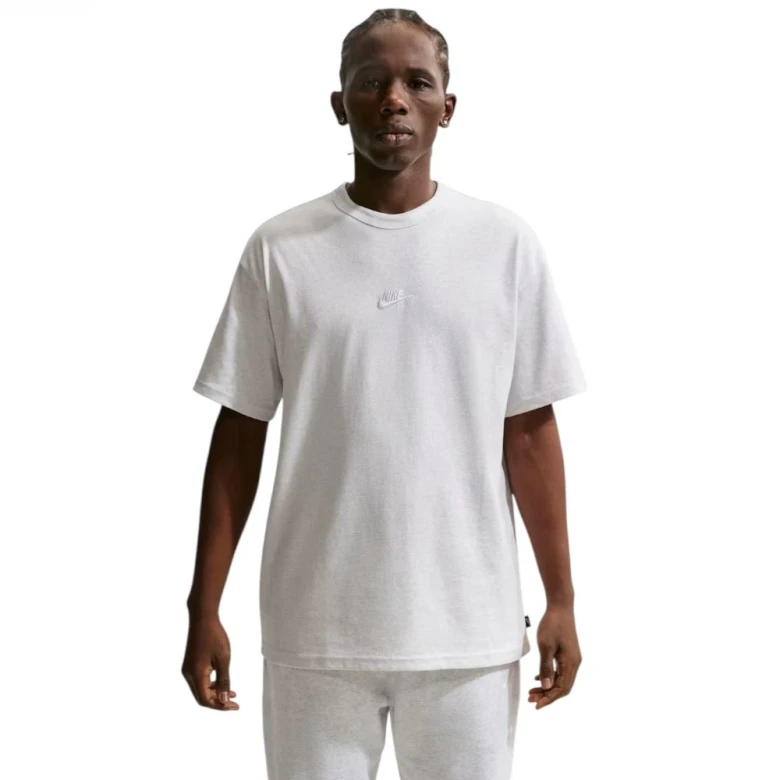 Sportswear Premium Essentials