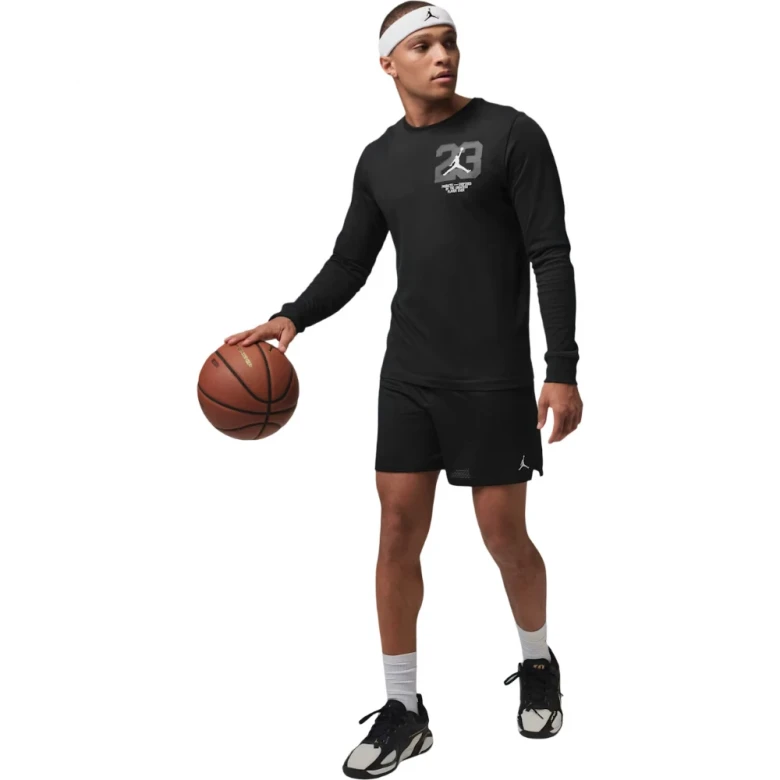 M J Df Spt Ess Short 5