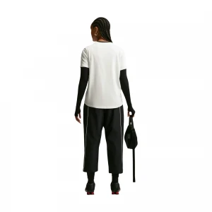 Sportswear Essentials 3