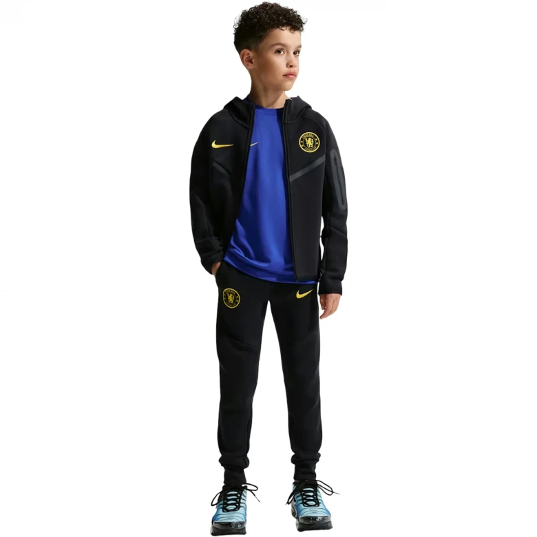 Chelsea F.C. Tech Fleece 4