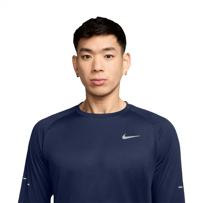 Dri-FIT ADV Stride 2