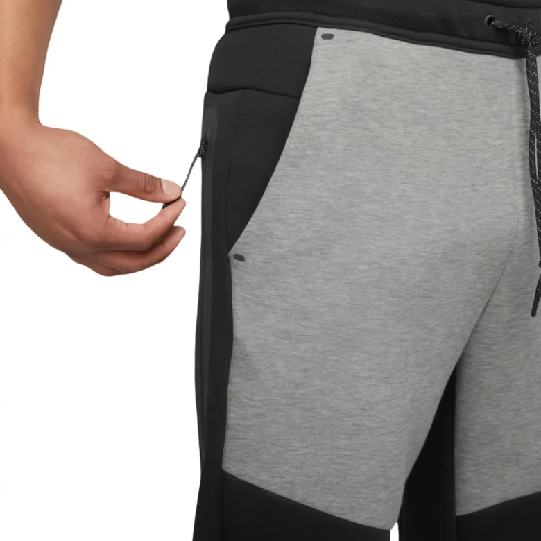 Tech Fleece Joggers 4