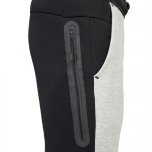 Tech Fleece Joggers 1