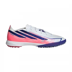 F50 Hyperfast Pro Turf