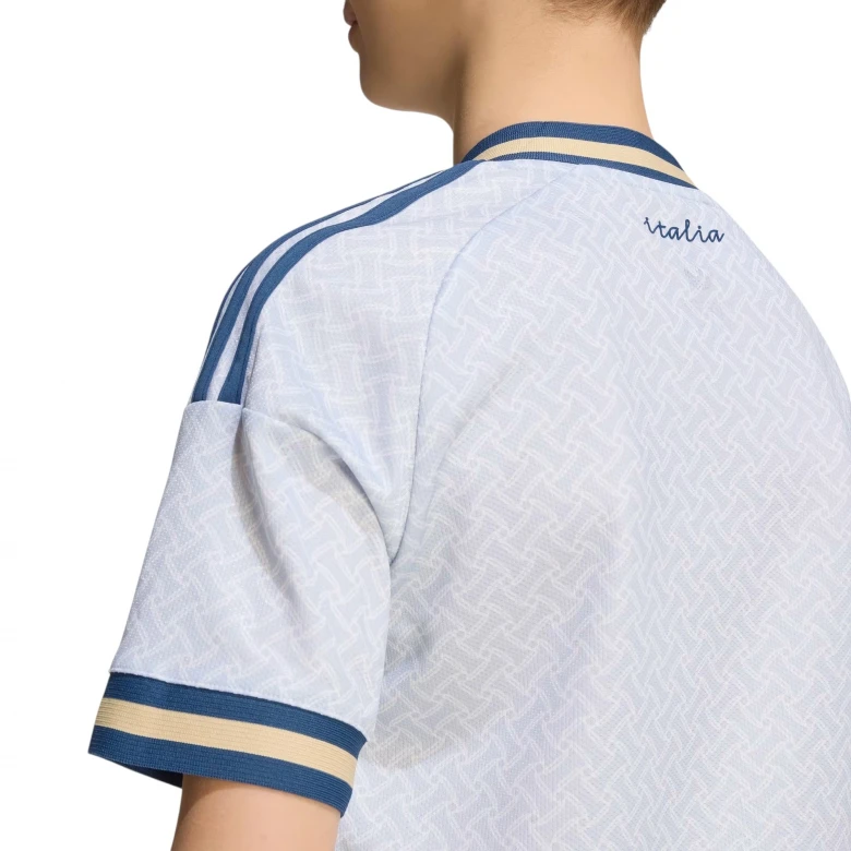 Italy 26 Away 4