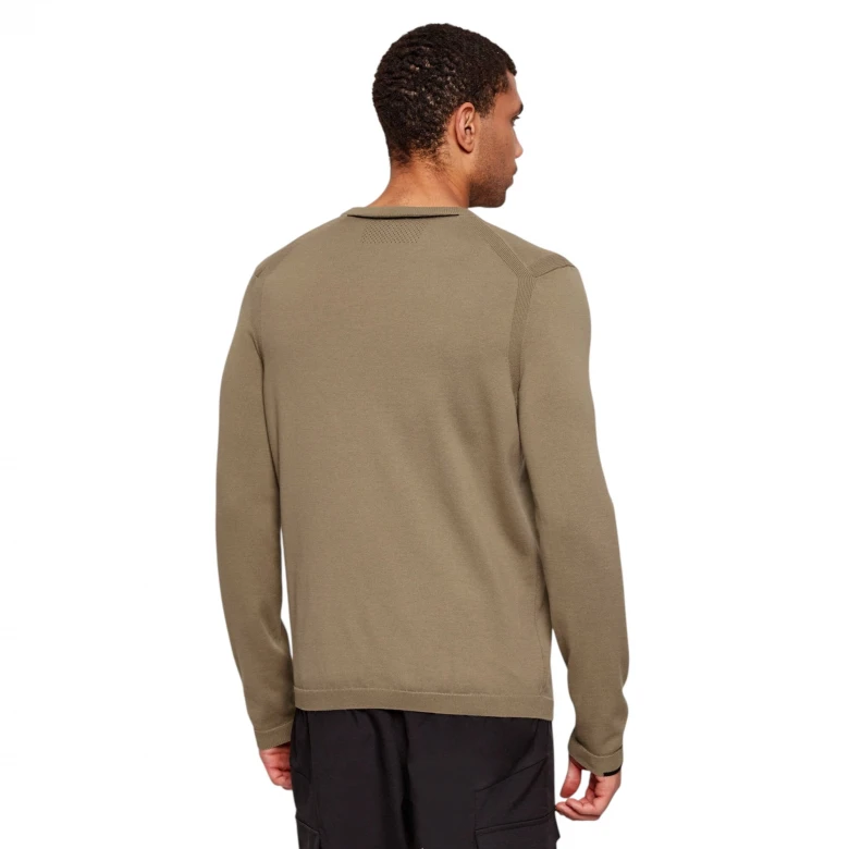 Knitted_Sweater 1