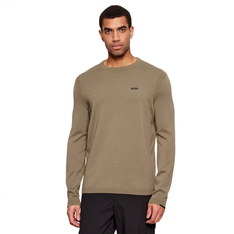 Knitted_Sweater