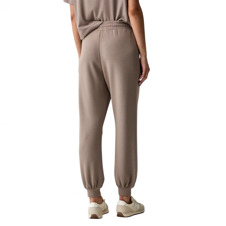 Train Core Lady Relax W Pant 2