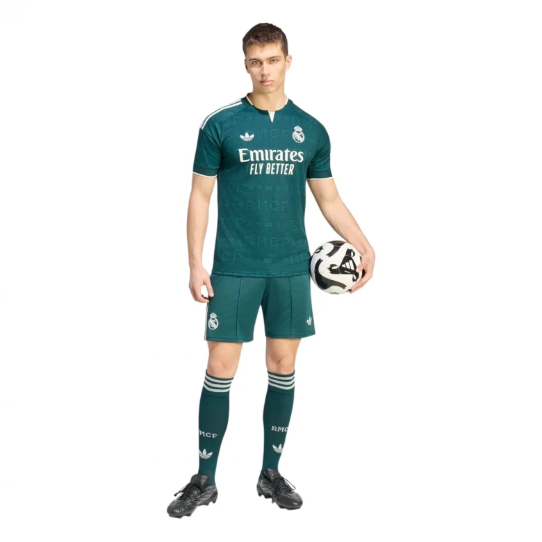 Real Madrid 26/27 Away 1