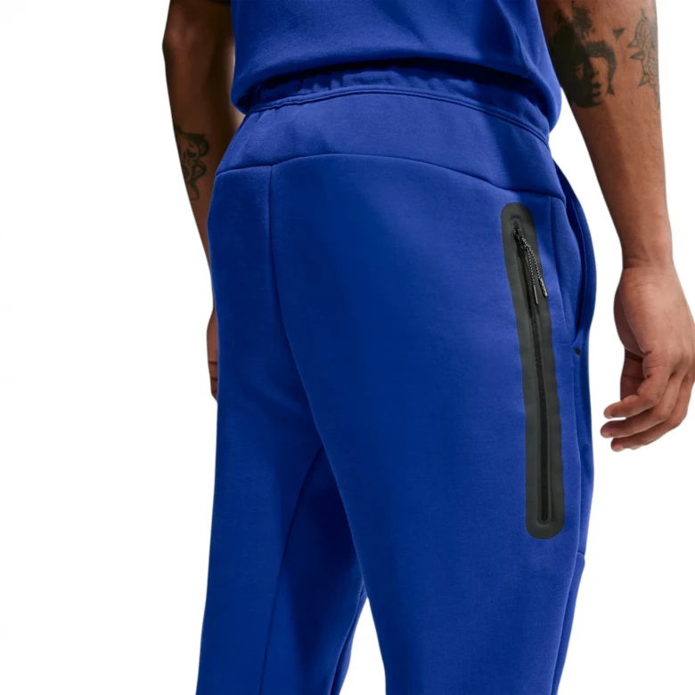 Paris Saint-Germain Tech Fleece 2