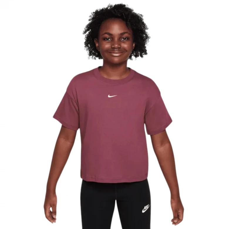 Sportswear Essential
