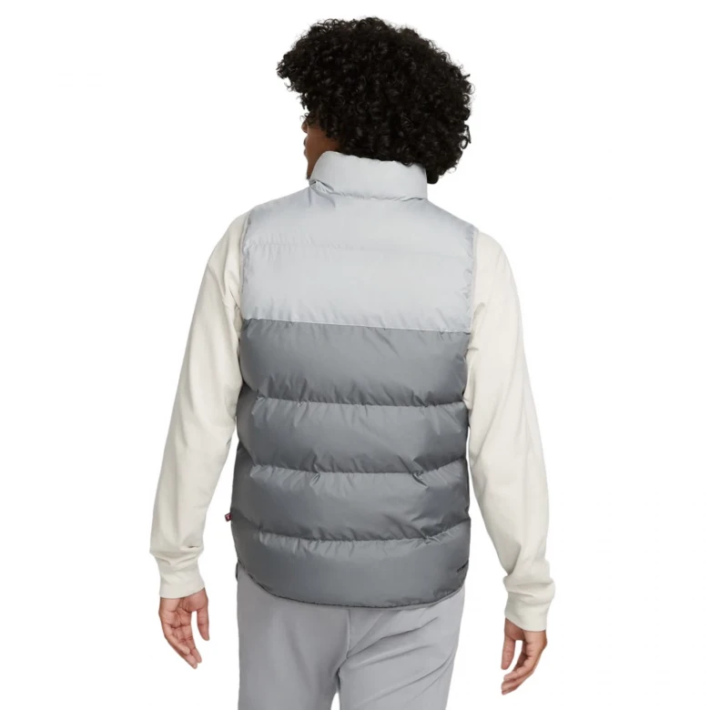 Жилет Nike Storm-FIT Windrunner 1